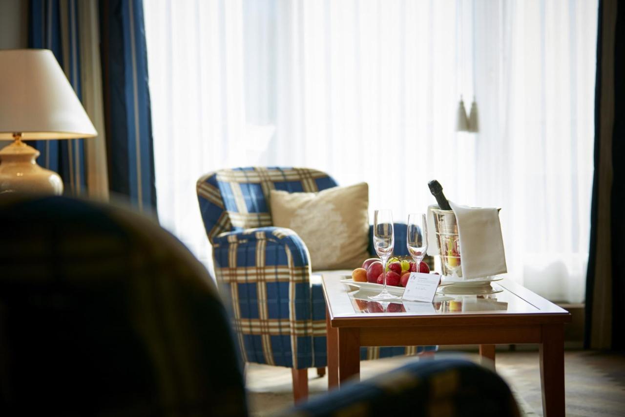 Hotel Walther - Relais & Chateaux Понтрезина Экстерьер фото